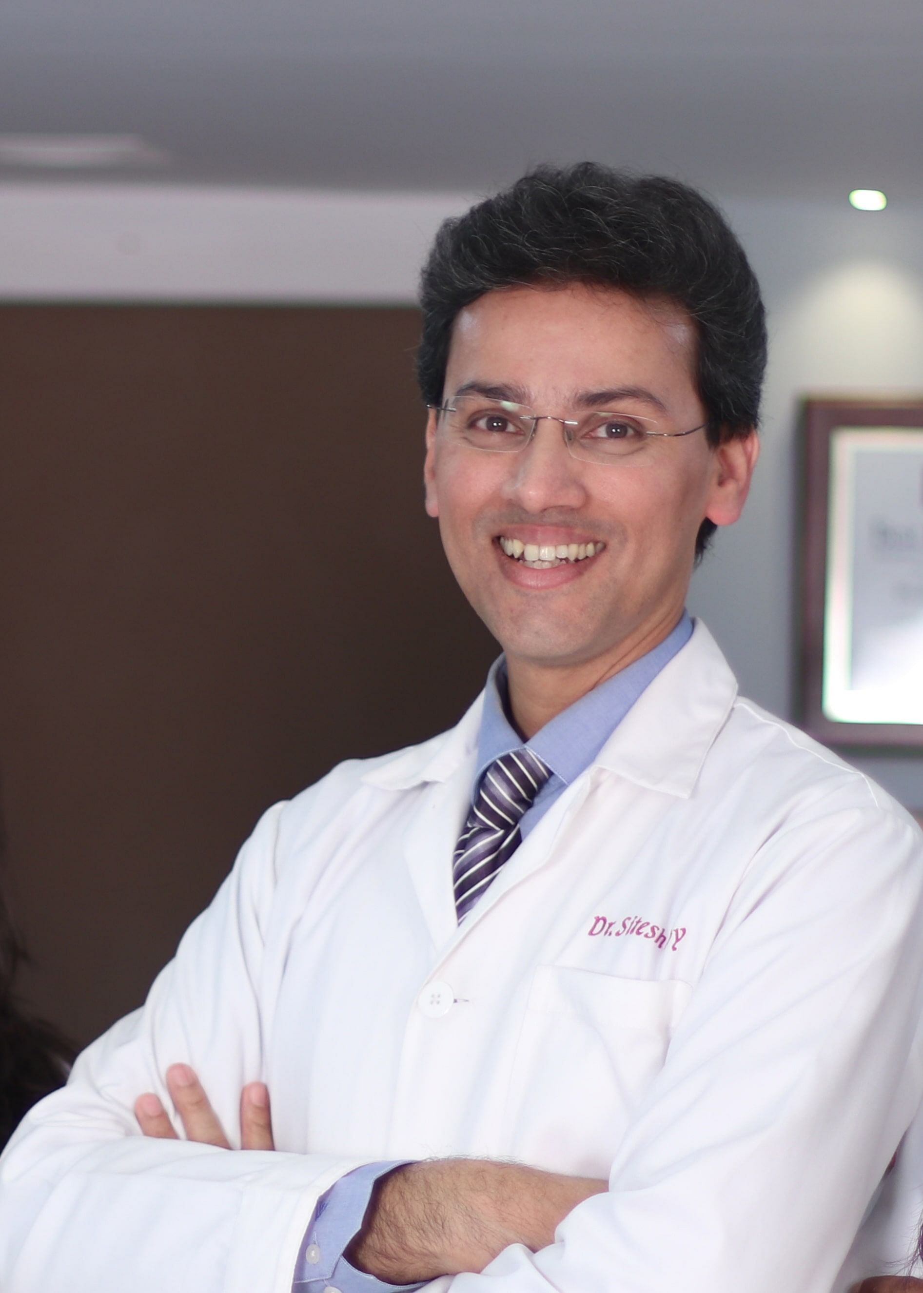 Dr. Sitesh Roy